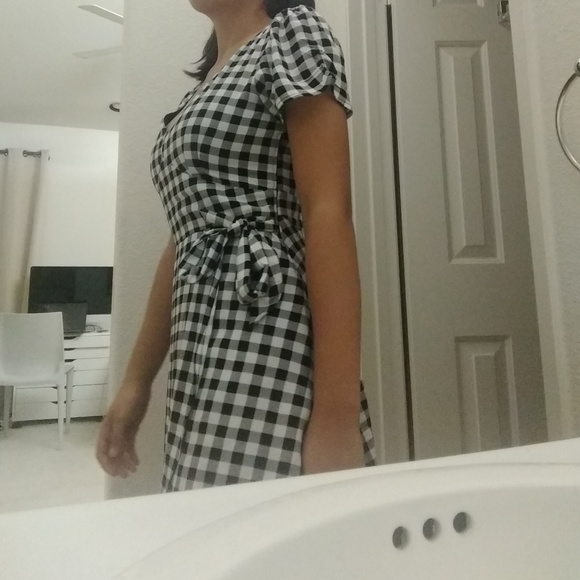 Dress - Picture 2 of 3